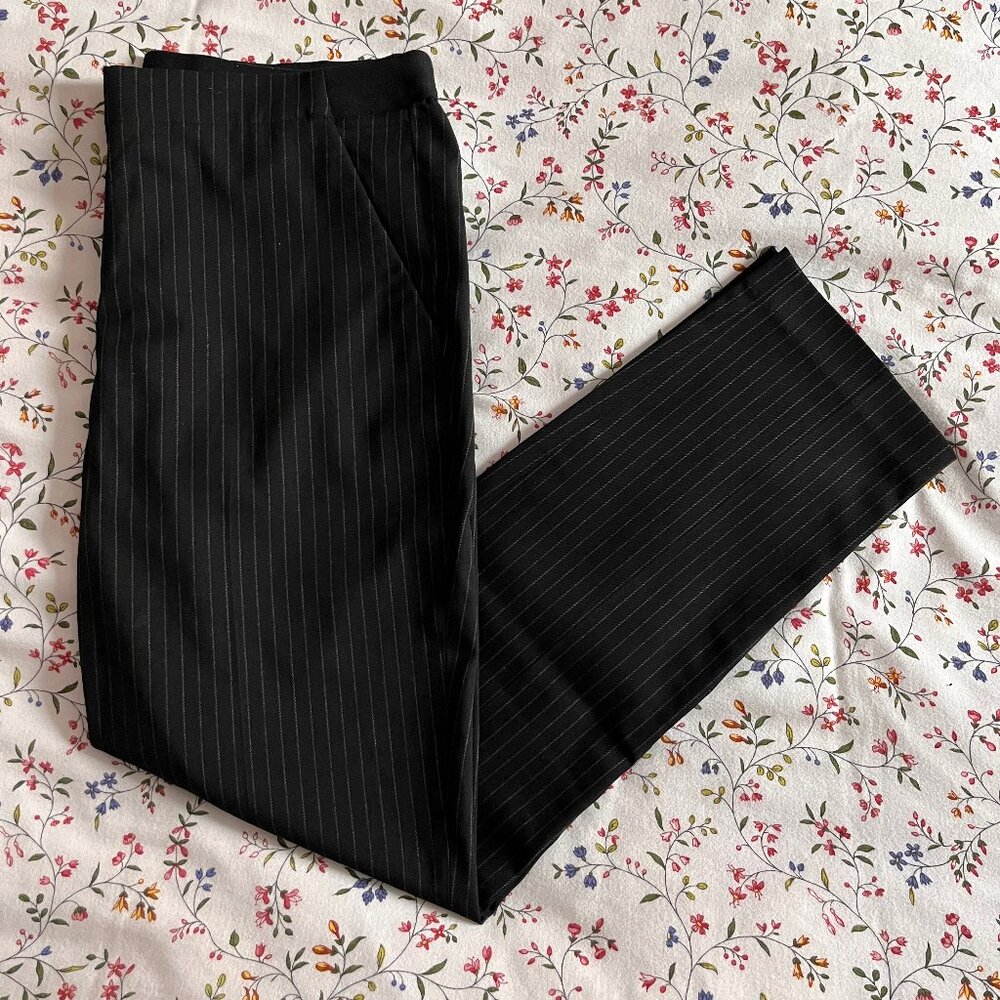 NWOT Uniqlo straight leg trouser